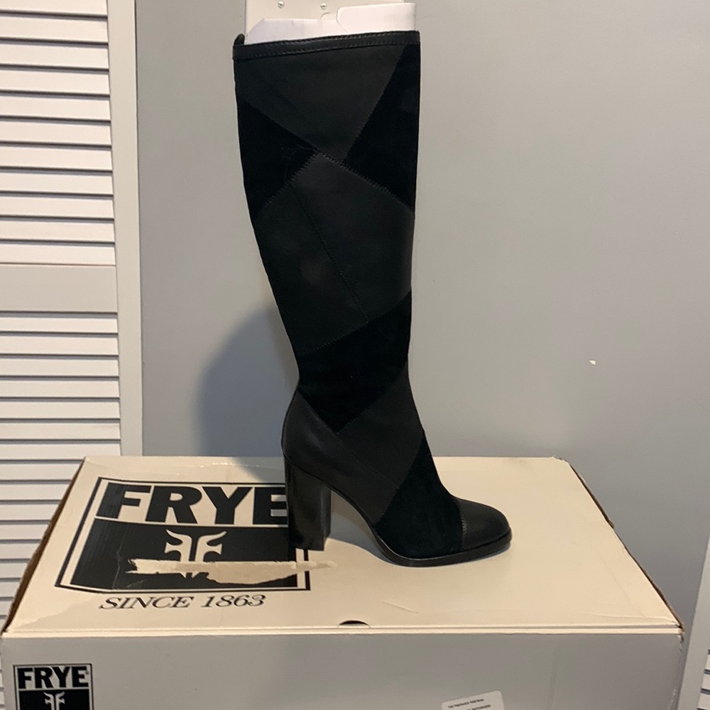 💕 Frye Leather Knee High Boots